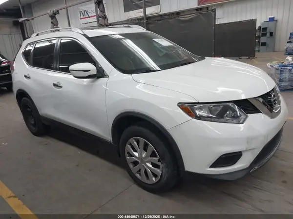 KNMAT2MV7GP656968 2016 NISSAN ROGUE - Image 1