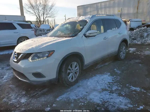 KNMAT2MV7GP657697 2016 NISSAN ROGUE - Image 2