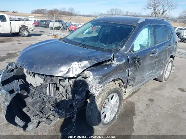 KNMAT2MV7GP667338 2016 NISSAN ROGUE - Image 2