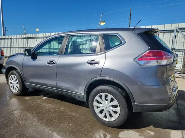 KNMAT2MV7GP672538 2016 NISSAN ROGUE - Image 2