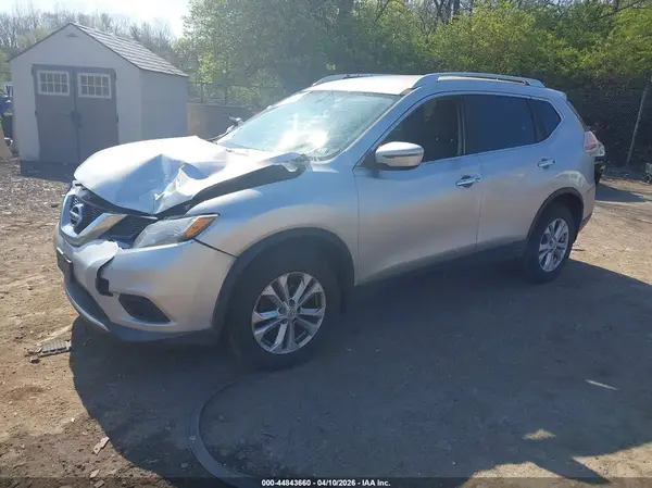 KNMAT2MV7GP680705 2016 NISSAN ROGUE - Image 2