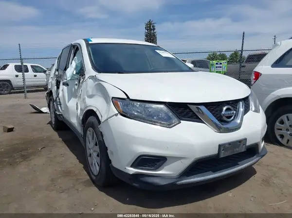 KNMAT2MV7GP682633 2016 NISSAN ROGUE - Image 1
