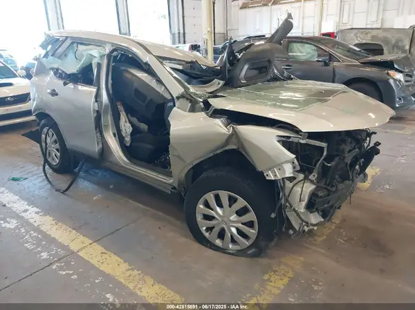 KNMAT2MV7GP688254 2016 NISSAN ROGUE - Image 1