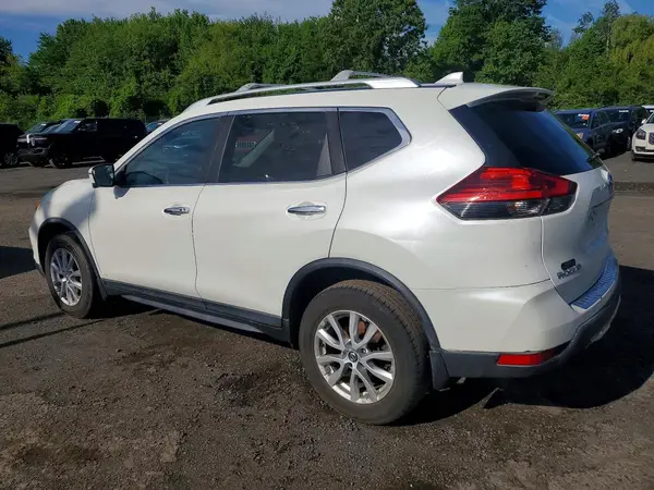 KNMAT2MV7HP502598 2017 NISSAN ROGUE - Image 2