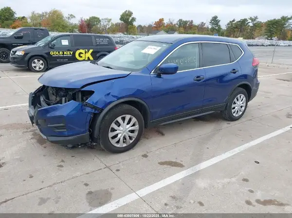 KNMAT2MV7HP505646 2017 NISSAN ROGUE - Image 2