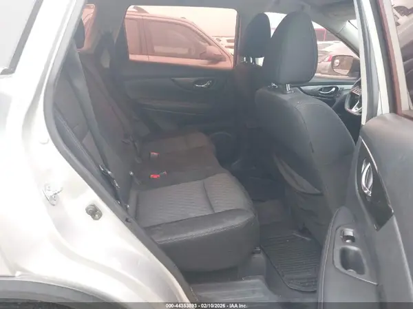 KNMAT2MV7HP510510 2017 NISSAN ROGUE - Image 8