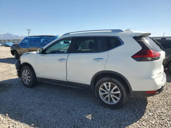 KNMAT2MV7HP513908 2017 NISSAN ROGUE - Image 2