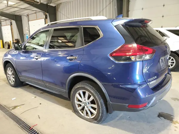 KNMAT2MV7HP517876 2017 NISSAN ROGUE - Image 2