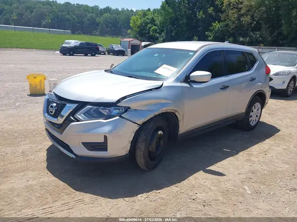 KNMAT2MV7HP523158 2017 NISSAN ROGUE - Image 2
