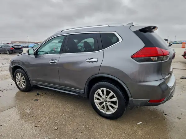 KNMAT2MV7HP529817 2017 NISSAN ROGUE - Image 2