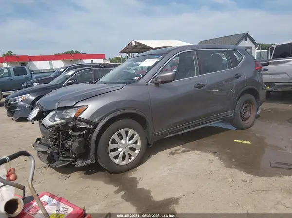 KNMAT2MV7HP530448 2017 NISSAN ROGUE - Image 2