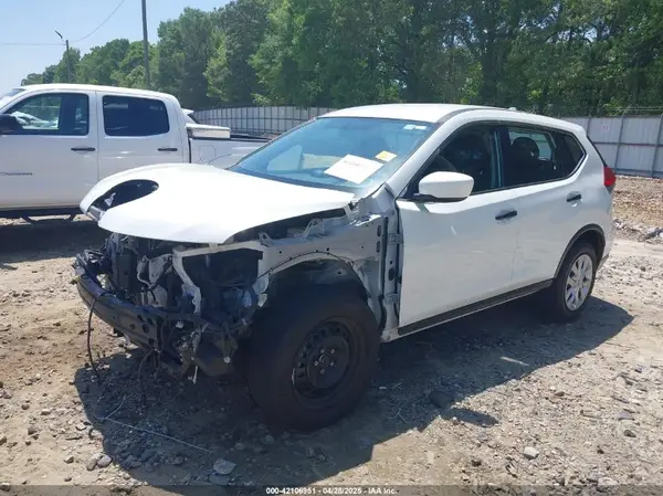 KNMAT2MV7HP533088 2017 NISSAN ROGUE - Image 2