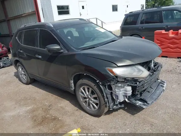 KNMAT2MV7HP534645 2017 NISSAN ROGUE - Image 1