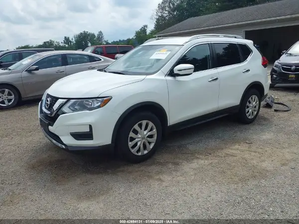 KNMAT2MV7HP537481 2017 NISSAN ROGUE - Image 2