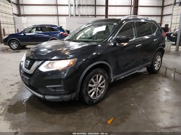 KNMAT2MV7HP539358 2017 NISSAN ROGUE - Image 2
