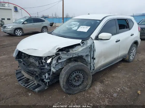 KNMAT2MV7HP547928 2017 NISSAN ROGUE - Image 2