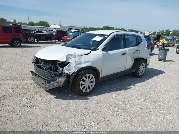 KNMAT2MV7HP549291 2017 NISSAN ROGUE - Image 2