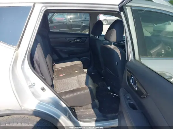 KNMAT2MV7HP552899 2017 NISSAN ROGUE - Image 8