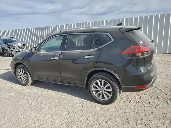 KNMAT2MV7HP558122 2017 NISSAN ROGUE - Image 2