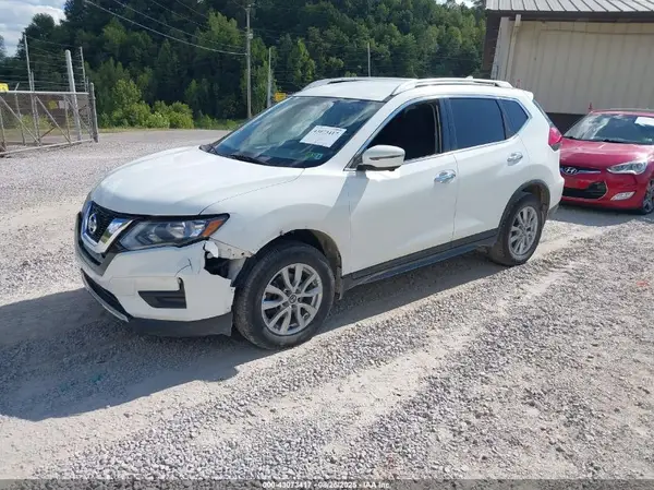 KNMAT2MV7HP569489 2017 NISSAN ROGUE - Image 2