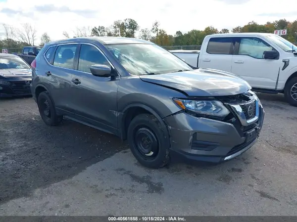 KNMAT2MV7HP572392 2017 NISSAN ROGUE - Image 1