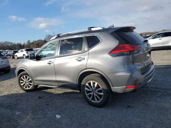KNMAT2MV7HP577754 2017 NISSAN ROGUE - Image 2