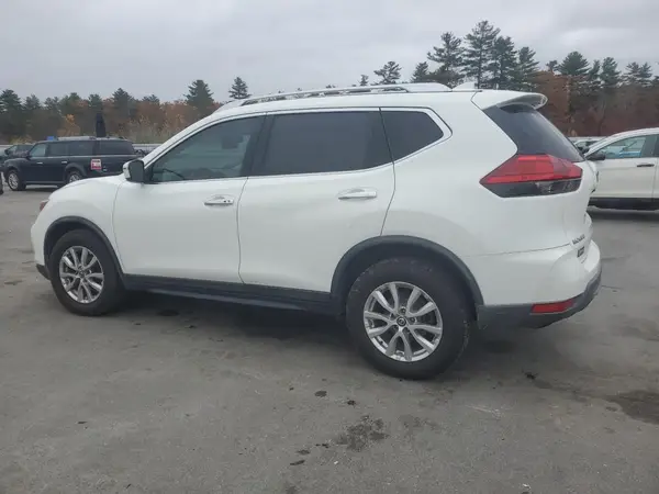 KNMAT2MV7HP579908 2017 NISSAN ROGUE - Image 2