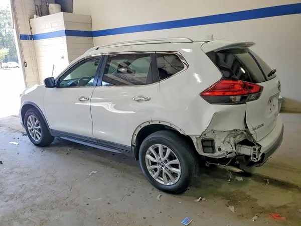 KNMAT2MV7HP582985 2017 NISSAN ROGUE - Image 2