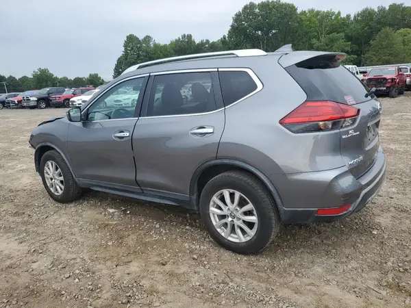 KNMAT2MV7HP585191 2017 NISSAN ROGUE - Image 2