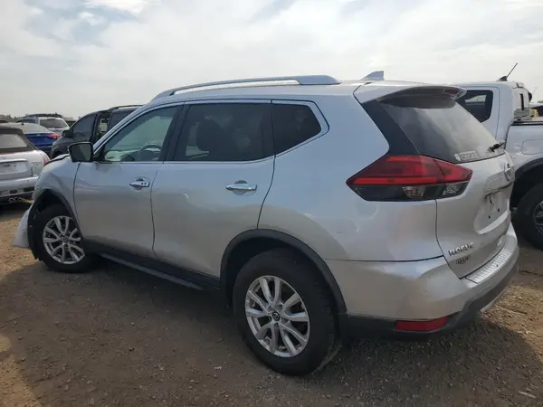 KNMAT2MV7HP587975 2017 NISSAN ROGUE - Image 2