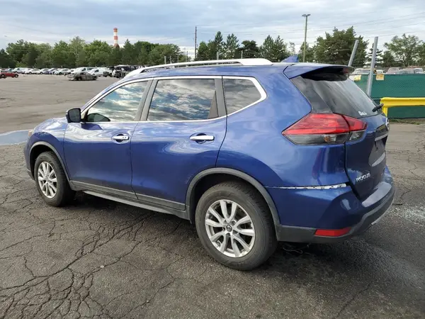 KNMAT2MV7HP588141 2017 NISSAN ROGUE - Image 2