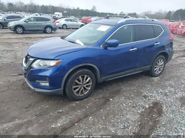 KNMAT2MV7HP589693 2017 NISSAN ROGUE - Image 2