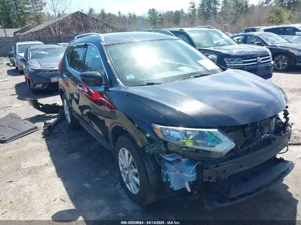 KNMAT2MV7HP593405 2017 NISSAN ROGUE - Image 1