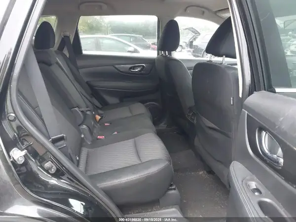 KNMAT2MV7HP593937 2017 NISSAN ROGUE - Image 8