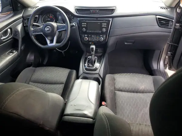 KNMAT2MV7HP602037 2017 NISSAN ROGUE - Image 8