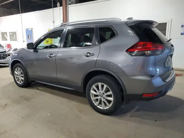 KNMAT2MV7HP607349 2017 NISSAN ROGUE - Image 2