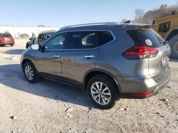 KNMAT2MV7HP615659 2017 NISSAN ROGUE - Image 2