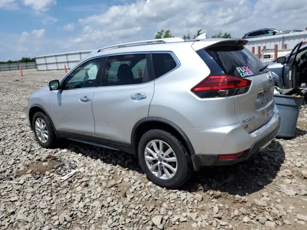 KNMAT2MV7HP618108 2017 NISSAN ROGUE - Image 2