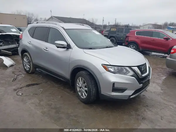 KNMAT2MV7HP619274 2017 NISSAN ROGUE - Image 1