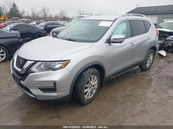 KNMAT2MV7HP619274 2017 NISSAN ROGUE - Image 2