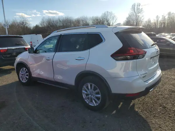 KNMAT2MV7JP502557 2018 NISSAN ROGUE - Image 2