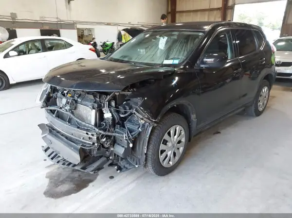 KNMAT2MV7JP502610 2018 NISSAN ROGUE - Image 2
