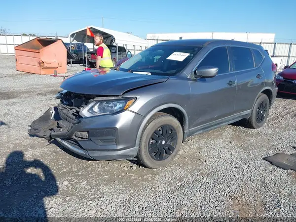 KNMAT2MV7JP508326 2018 NISSAN ROGUE - Image 2
