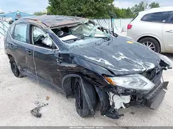 KNMAT2MV7JP511243 2018 NISSAN ROGUE