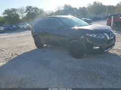 KNMAT2MV7JP511761 2018 NISSAN ROGUE