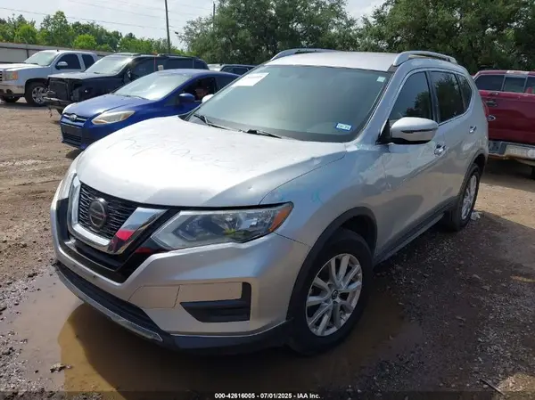KNMAT2MV7JP512411 2018 NISSAN ROGUE - Image 2