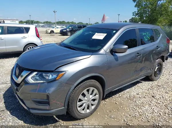 KNMAT2MV7JP513638 2018 NISSAN ROGUE - Image 2