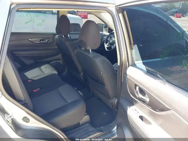 KNMAT2MV7JP513638 2018 NISSAN ROGUE - Image 8