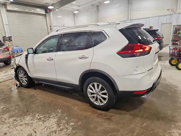 KNMAT2MV7JP519195 2018 NISSAN ROGUE - Image 2