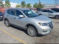 KNMAT2MV7JP520900 2018 NISSAN ROGUE